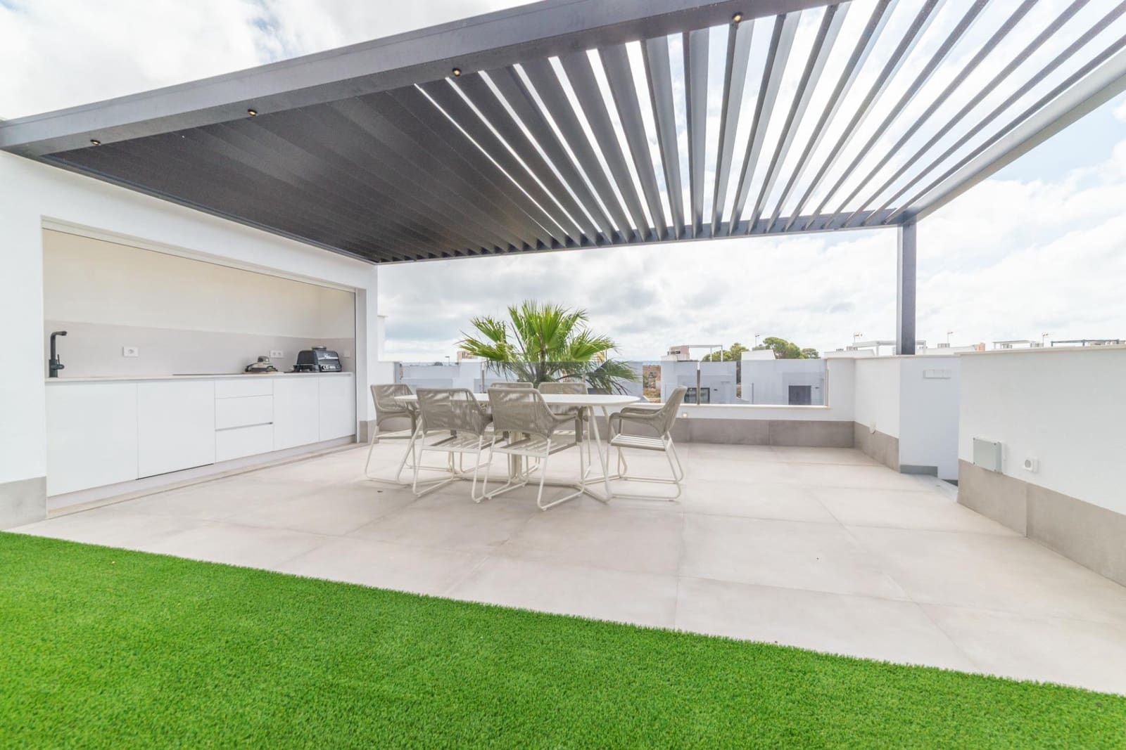 3 makuuhuone Huvila myytävänä paikassa Santiago de la Ribera mukana uima-altaan 
autotalli - 599 000 € (Ref: 9804251)