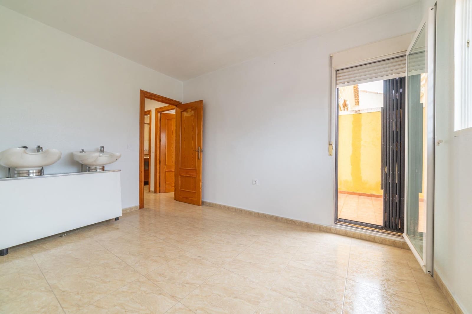 4 bedroom Terraced Villa for sale in San Pedro del Pinatar with garage - € 279,900 (Ref: 9804252)