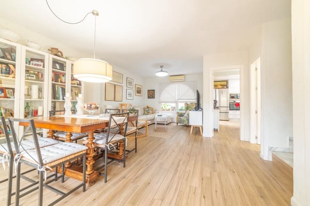 4 camera da letto Villetta a Schiera in vendita in San Pedro del Pinatar con garage - 265.000 € (Rif: 9813302)