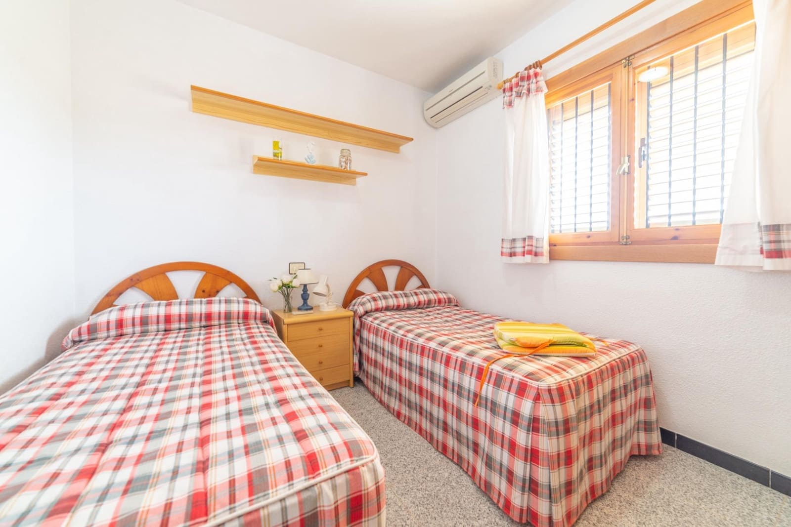 3 bedroom Semi-detached Villa for sale in Santiago de la Ribera - € 235,000 (Ref: 9813800)