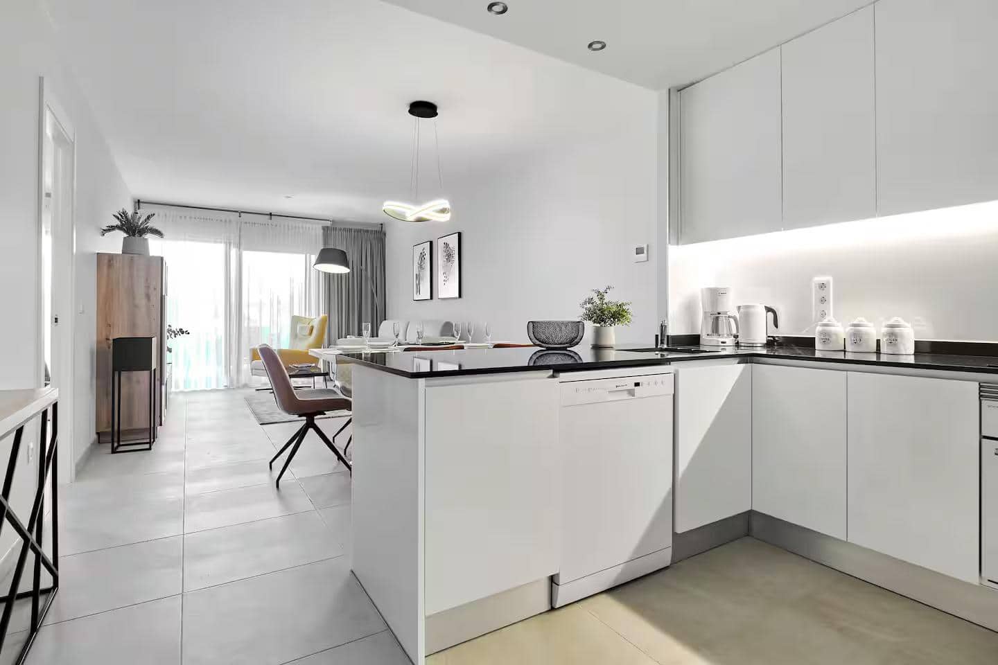 3 sypialnia Apartament na sprzedaż w Playa Flamenca z basenem - 489 000 € (Ref: 9833603)