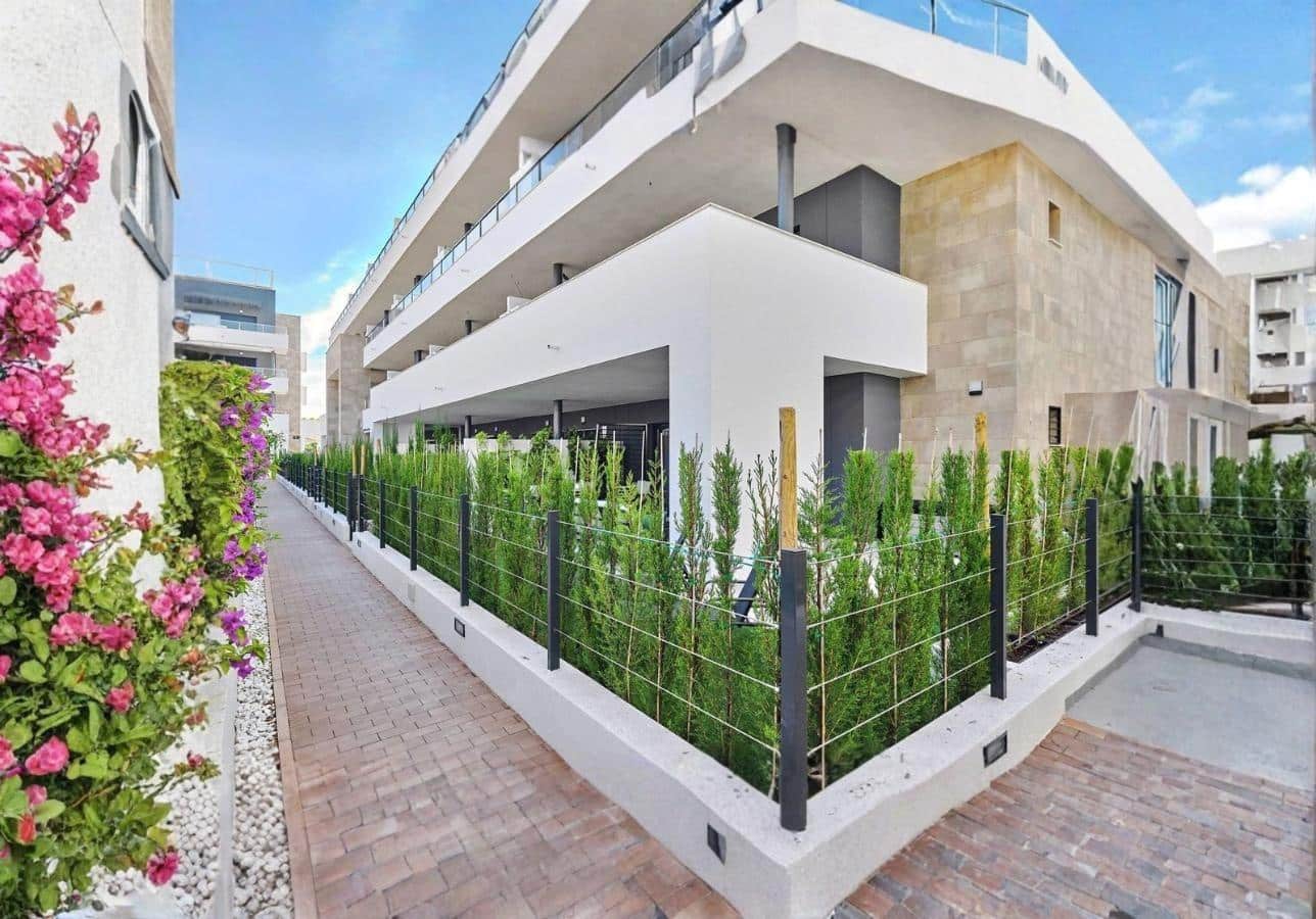 3 sypialnia Apartament na sprzedaż w Playa Flamenca z basenem - 489 000 € (Ref: 9833603)