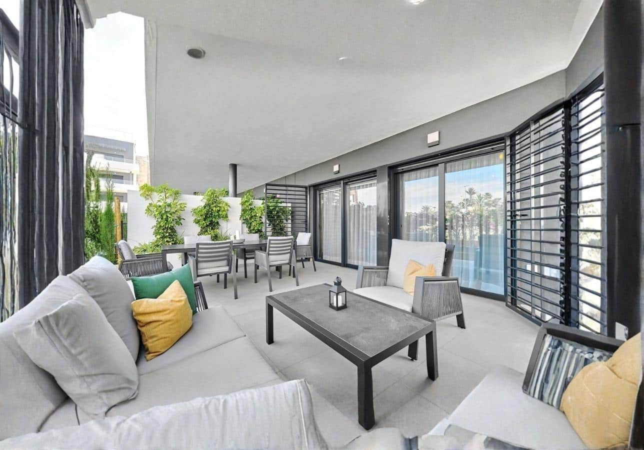 3 sypialnia Apartament na sprzedaż w Playa Flamenca z basenem - 489 000 € (Ref: 9833603)
