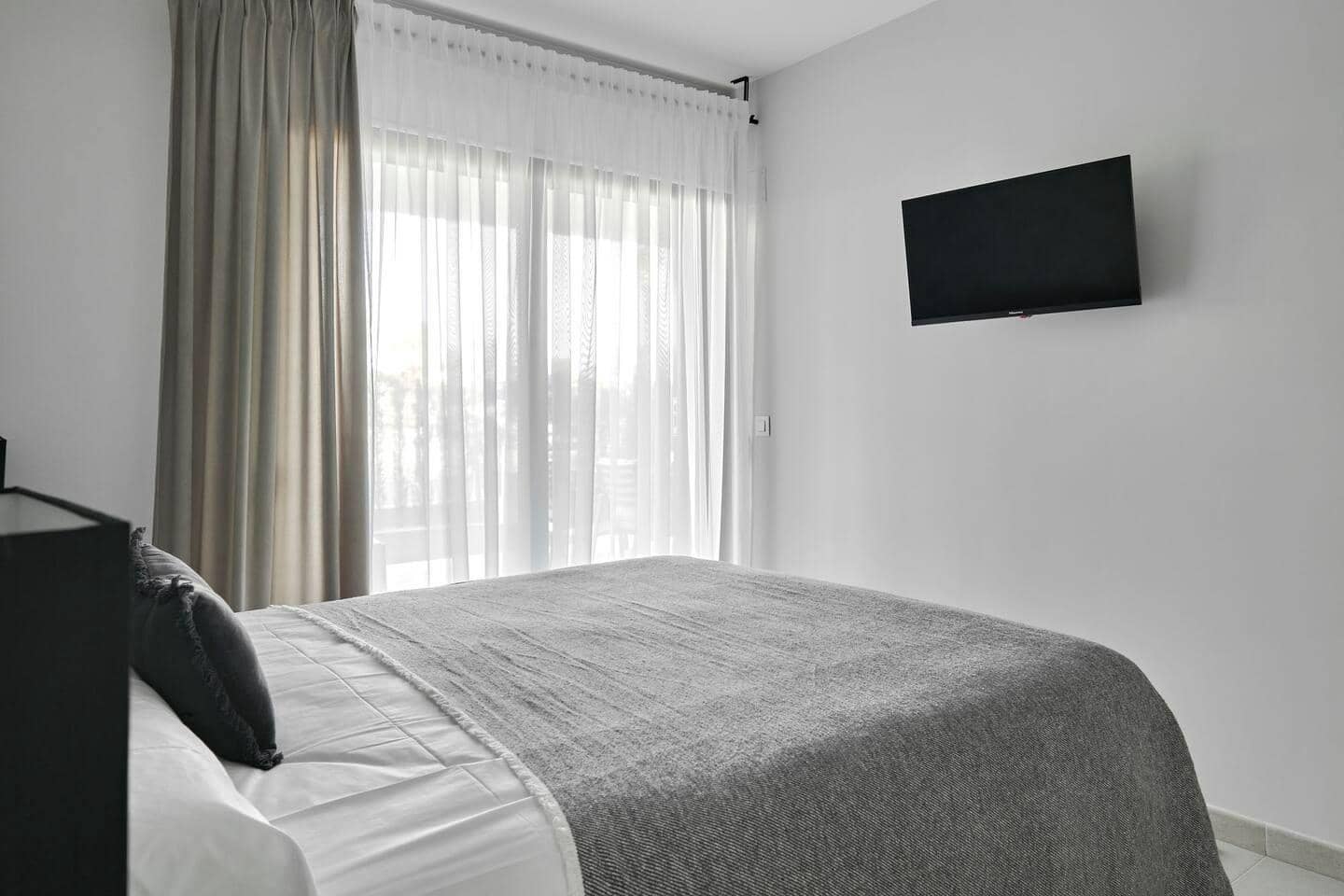 3 sypialnia Apartament na sprzedaż w Playa Flamenca z basenem - 489 000 € (Ref: 9833603)