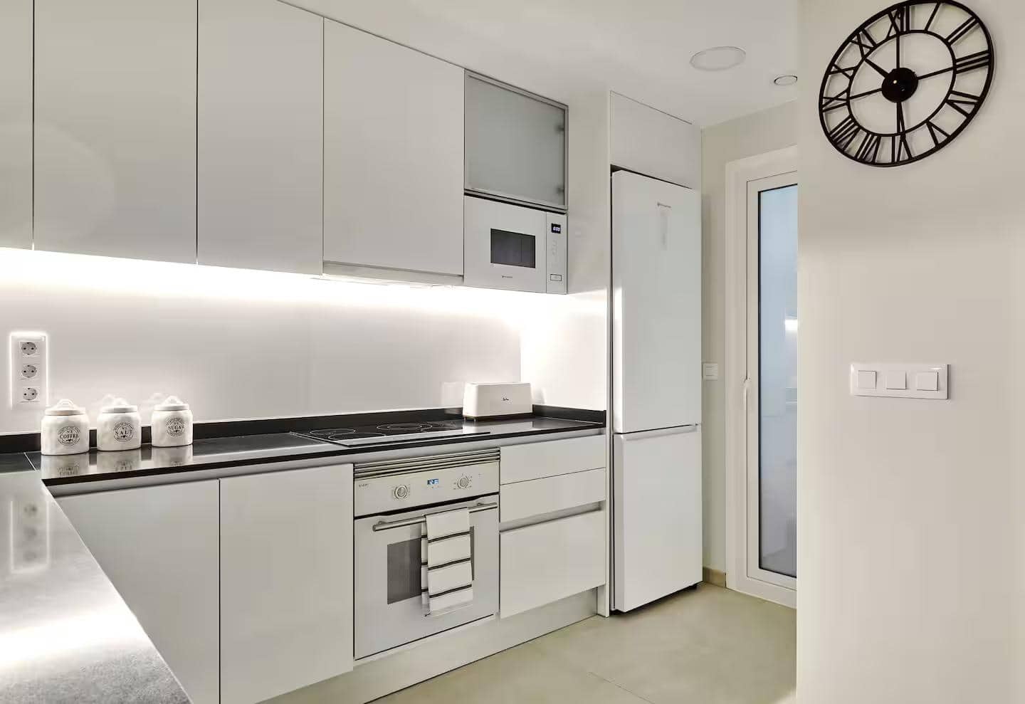 3 sypialnia Apartament na sprzedaż w Playa Flamenca z basenem - 489 000 € (Ref: 9833603)