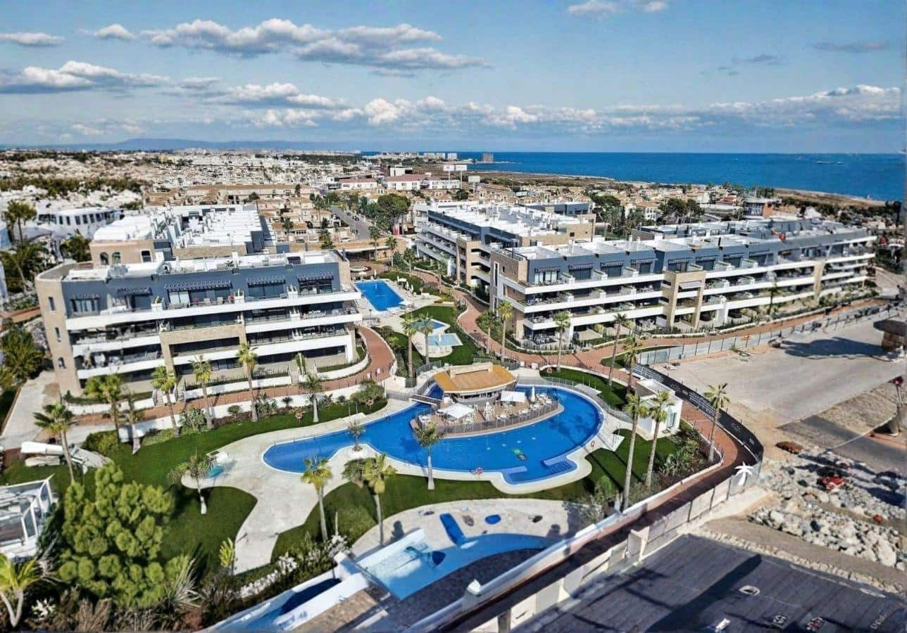 3 sypialnia Apartament na sprzedaż w Playa Flamenca z basenem - 489 000 € (Ref: 9833603)