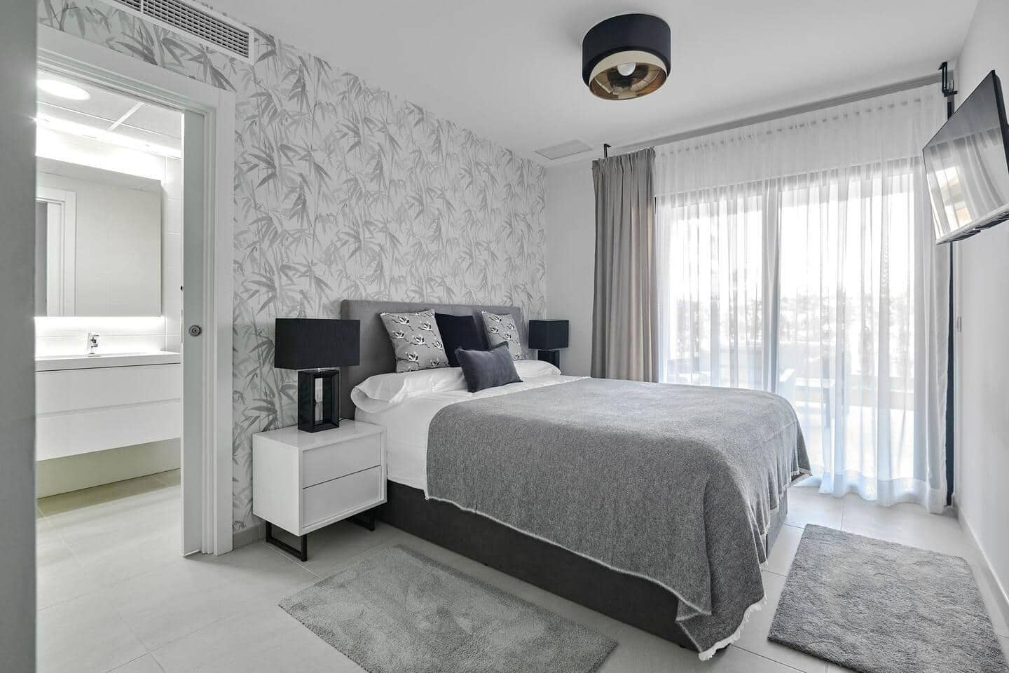 3 sypialnia Apartament na sprzedaż w Playa Flamenca z basenem - 489 000 € (Ref: 9833603)