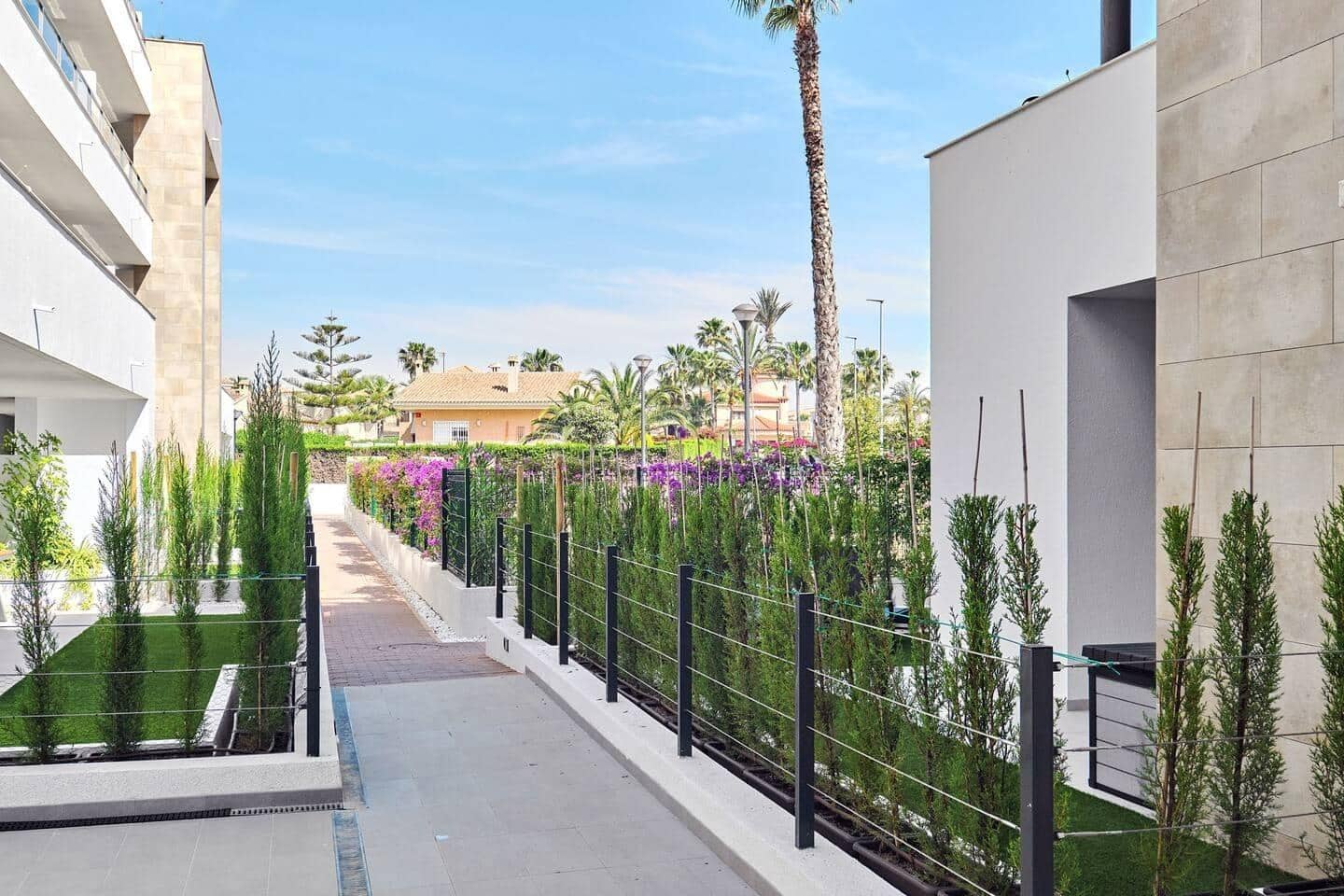 3 sypialnia Apartament na sprzedaż w Playa Flamenca z basenem - 489 000 € (Ref: 9833603)