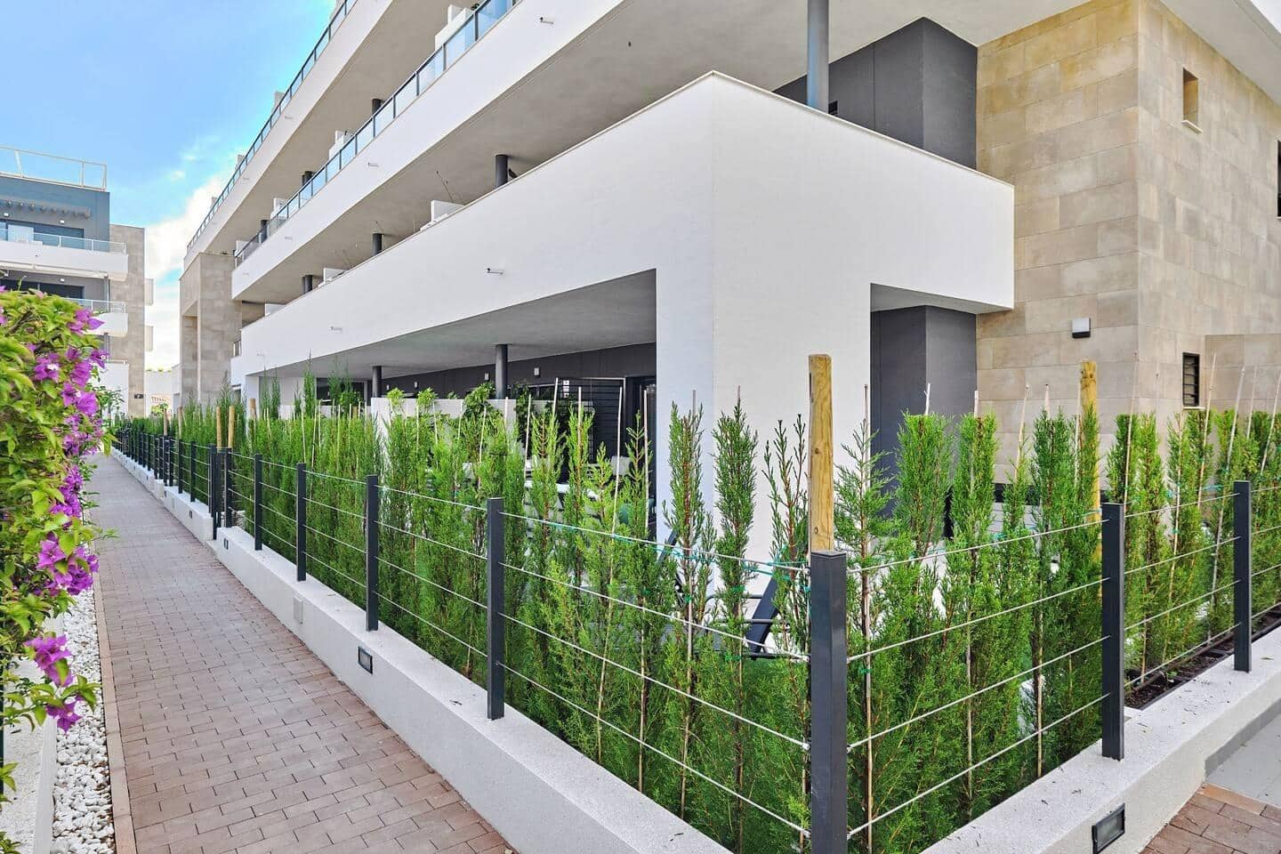3 sypialnia Apartament na sprzedaż w Playa Flamenca z basenem - 489 000 € (Ref: 9833603)