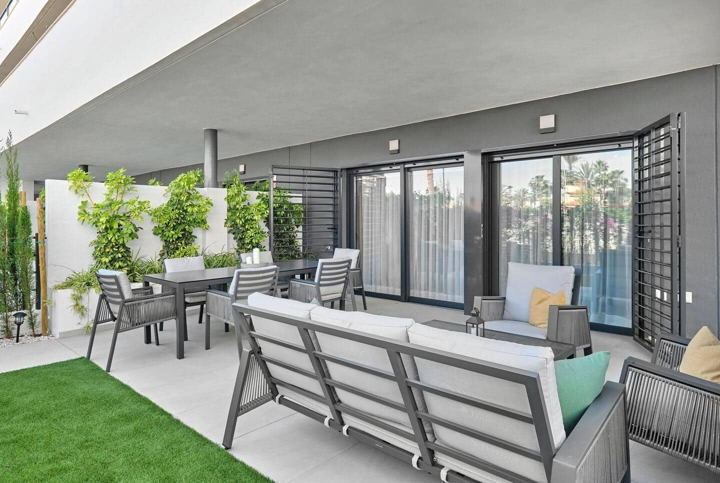3 sypialnia Apartament na sprzedaż w Playa Flamenca z basenem - 489 000 € (Ref: 9833603)