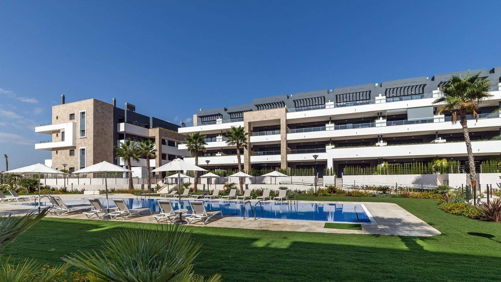 3 sypialnia Apartament na sprzedaż w Playa Flamenca z basenem - 489 000 € (Ref: 9833603)