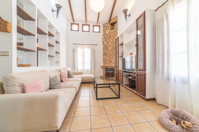 5 quarto Moradia para venda em Santiago de la Ribera, San Javier com piscina garagem - 580 000 € (Ref: 9857627)