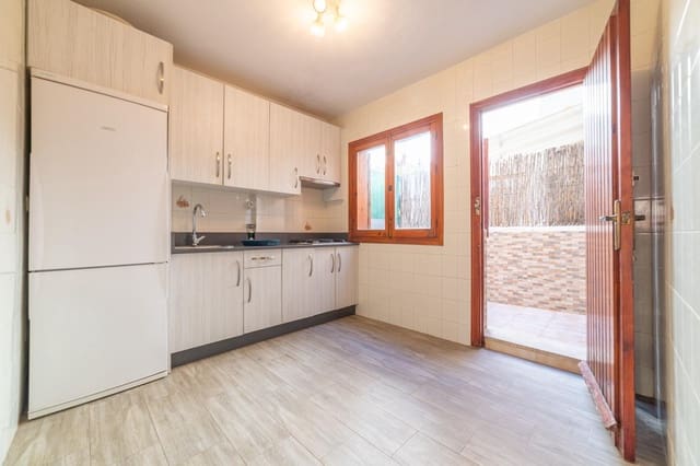 3 soverom Rekkehus til salgs i Centro, Los Alcázares med garasje - € 179 000 (Ref: 9861837)