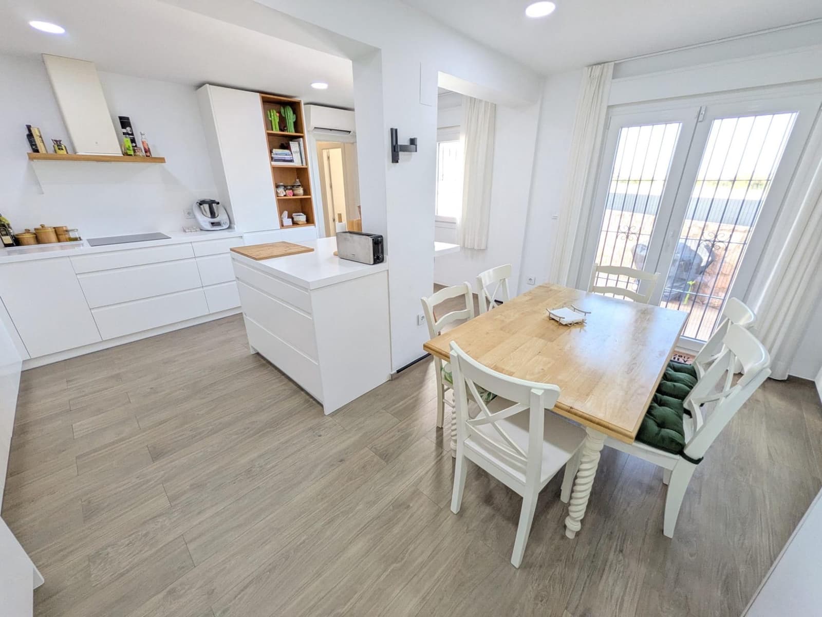 4 soveværelse Villa til salg i Santiago de la Ribera med swimmingpool garage - € 475.000 (Ref: 9884737)