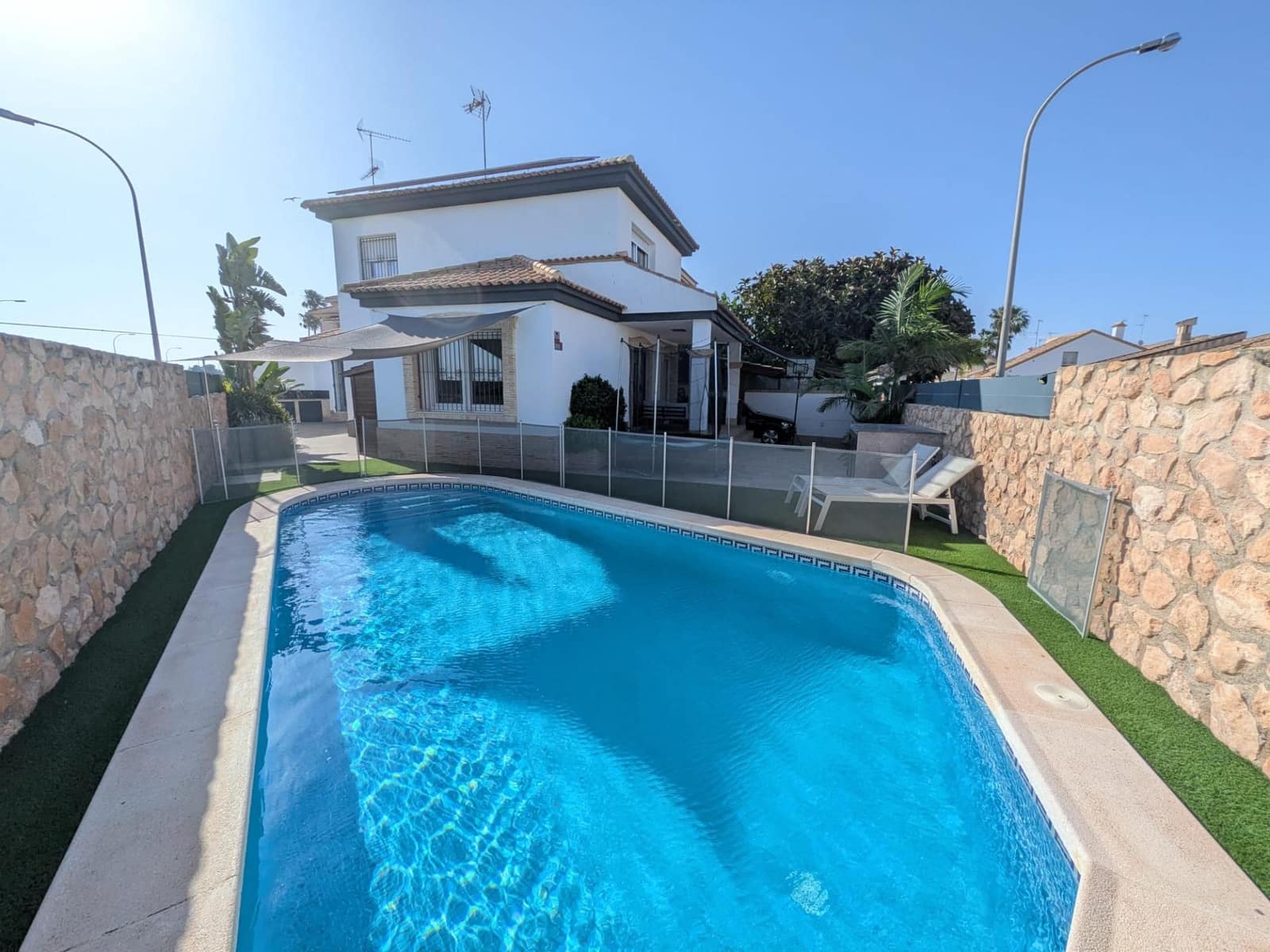 4 soveværelse Villa til salg i Santiago de la Ribera med swimmingpool garage - € 475.000 (Ref: 9884737)