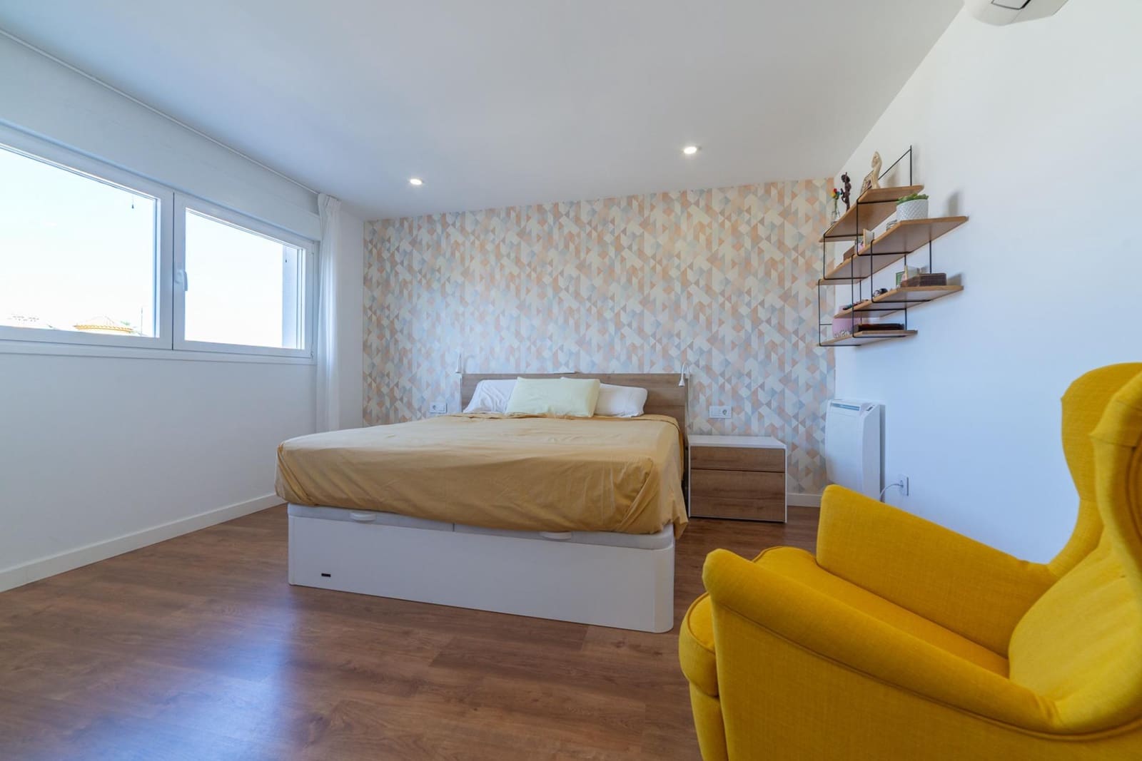 4 bedroom Villa for sale in Santiago de la Ribera with pool garage - € 475,000 (Ref: 9884737)