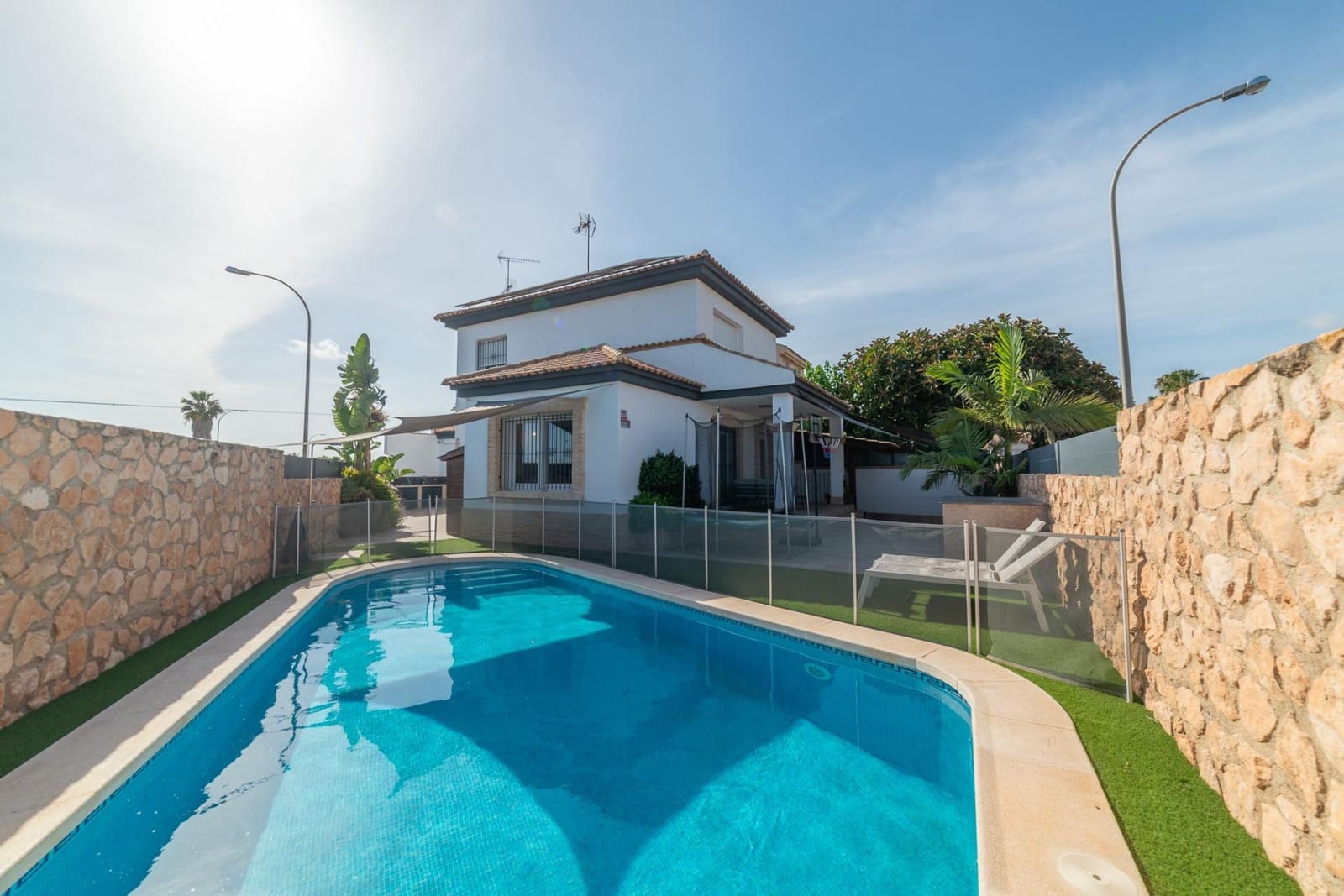 4 bedroom Villa for sale in Santiago de la Ribera with pool garage - € 475,000 (Ref: 9884737)