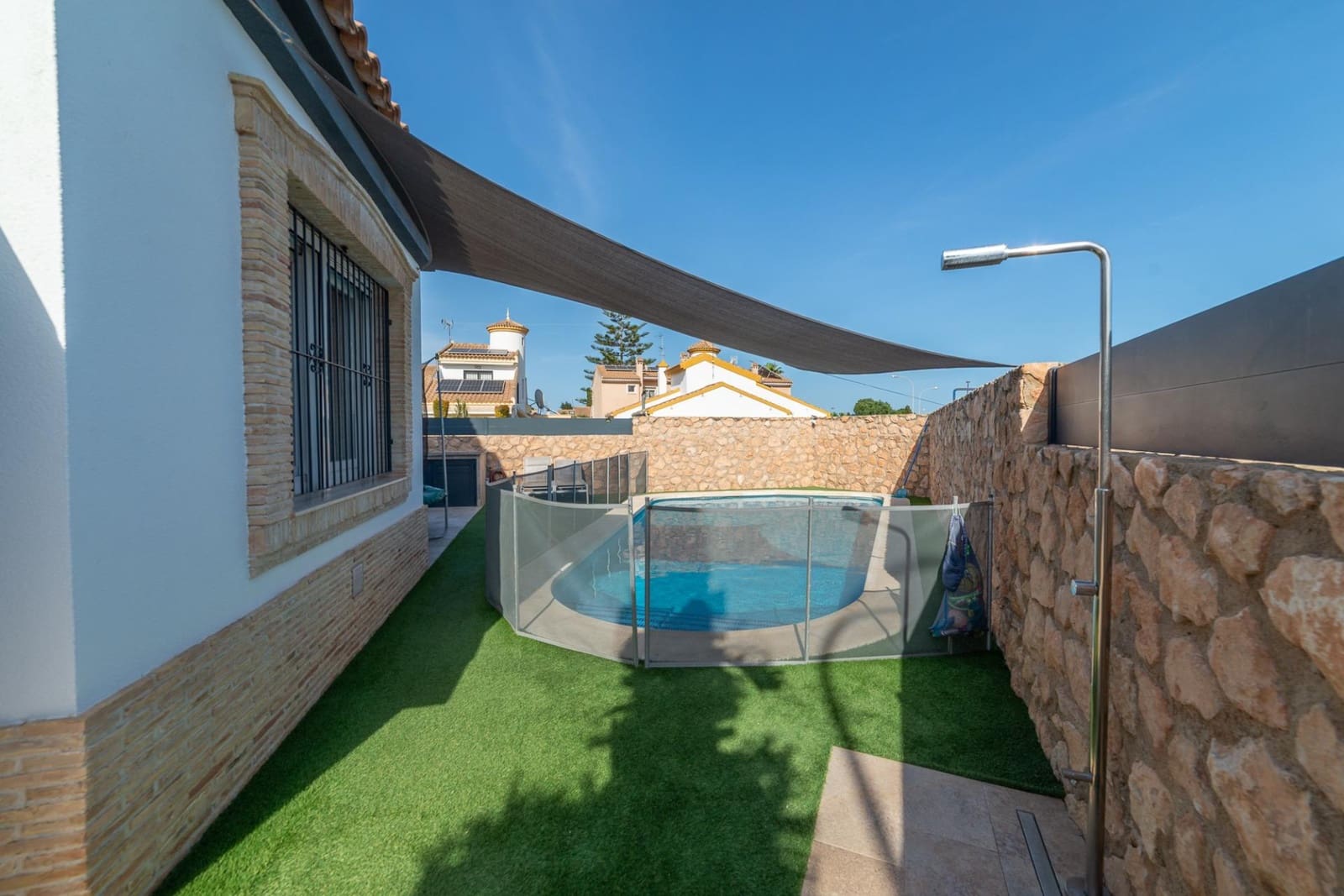 4 bedroom Villa for sale in Santiago de la Ribera with pool garage - € 475,000 (Ref: 9884737)