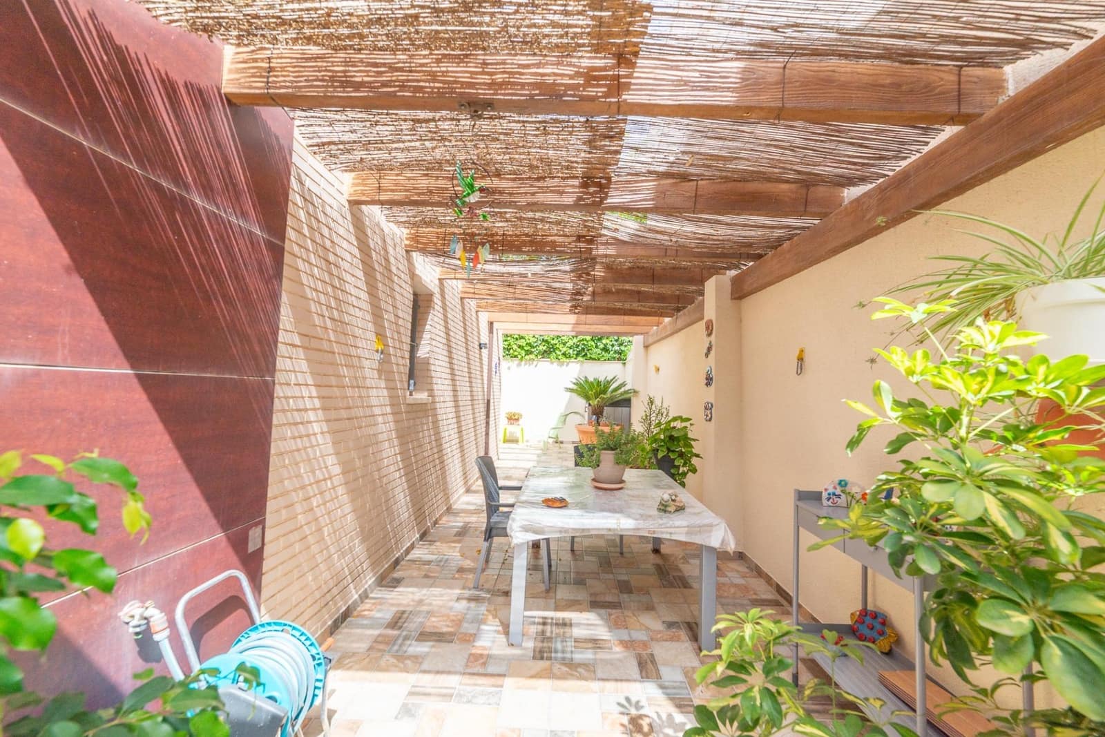 4 bedroom Semi-detached Villa for sale in Santiago de la Ribera with garage - € 309,000 (Ref: 9920393)