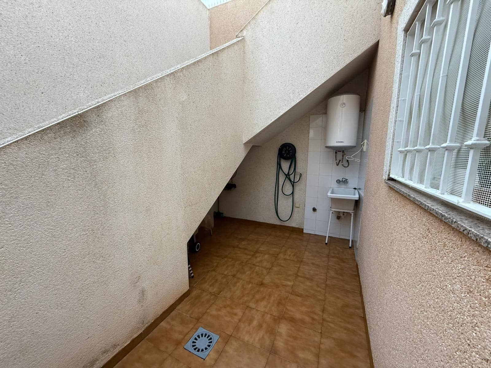 2 slaapkamer Bungalow te huur in Santiago de la Ribera met garage - € 1.600 (Ref: 9920394)