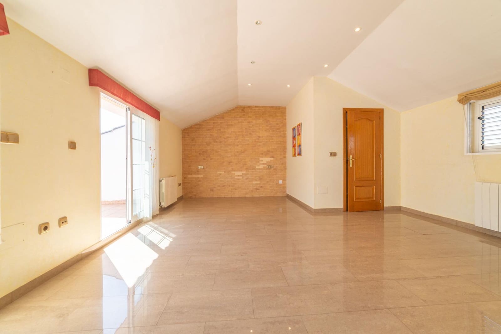 3 bedroom Semi-detached Villa for sale in San Javier with garage - € 342,000 (Ref: 9942462)