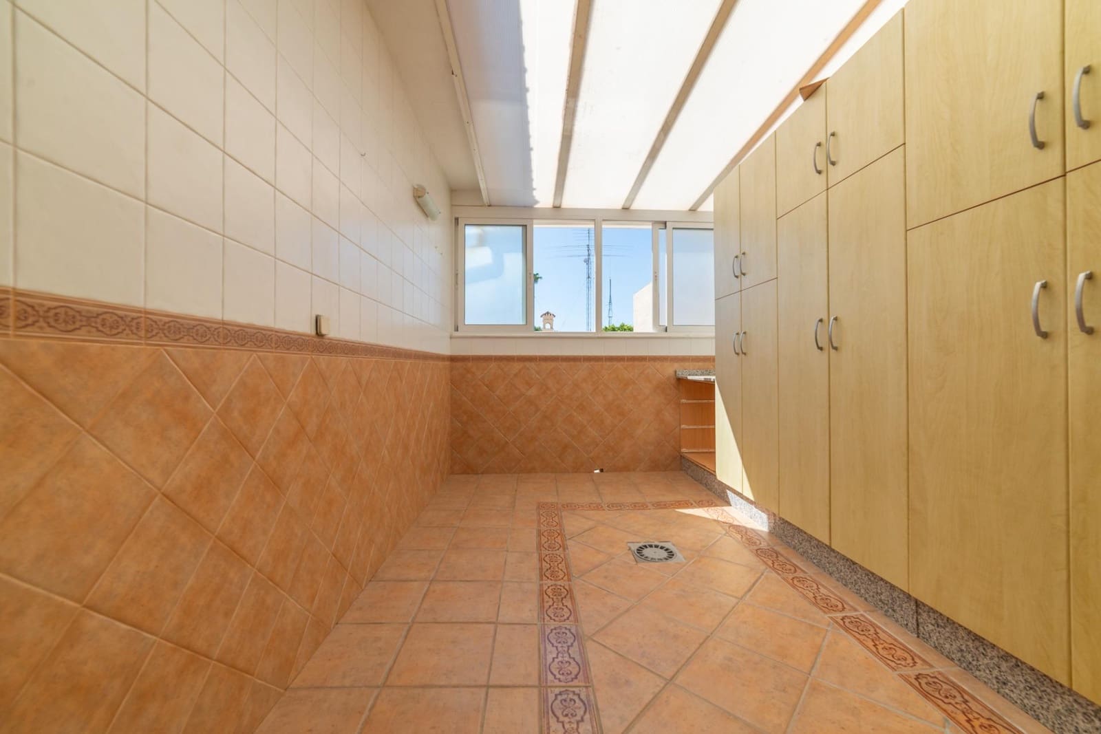 3 bedroom Semi-detached Villa for sale in San Javier with garage - € 342,000 (Ref: 9942462)