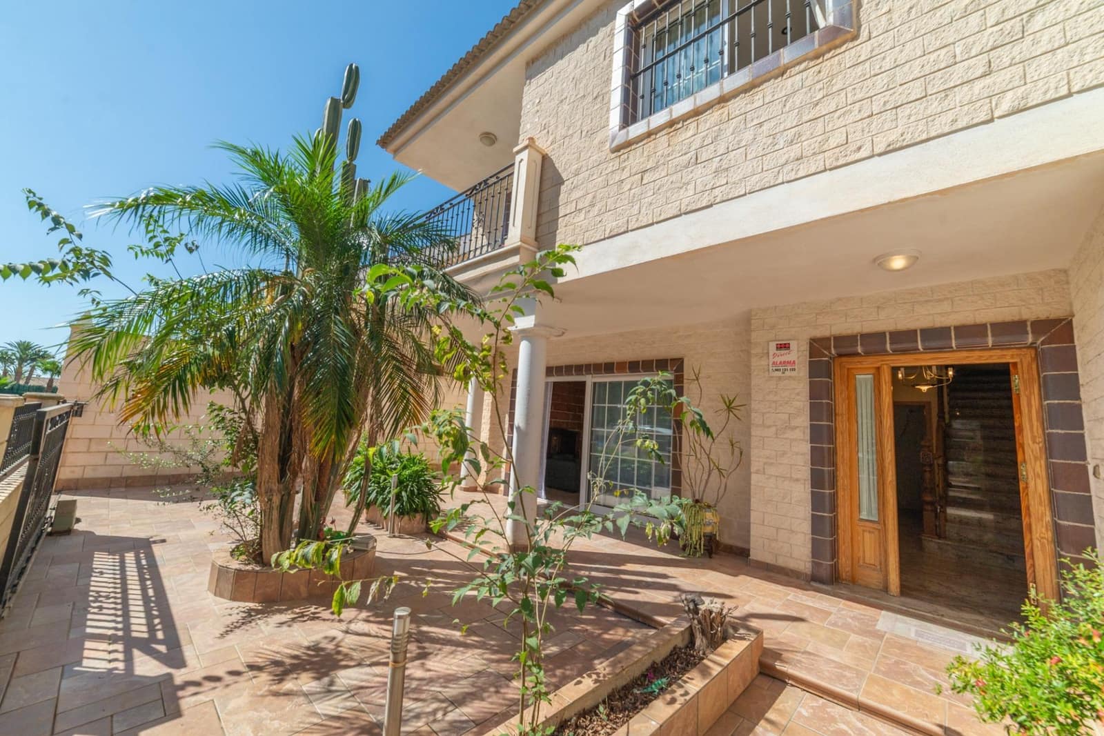 3 bedroom Semi-detached Villa for sale in San Javier with garage - € 342,000 (Ref: 9942462)