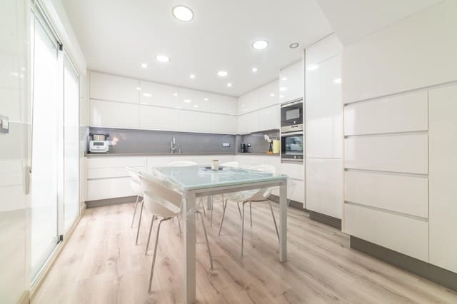 3 soveværelse Rækkehus til salg i Pilar de la Horadada - € 240.000 (Ref: 9943638)