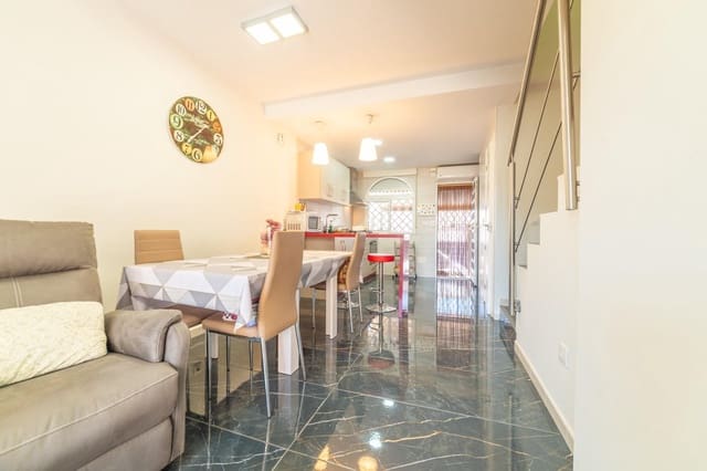 2 soverom Rekkehus til salgs i Santiago de la Ribera, San Javier med svømmebasseng garasje - € 224 000 (Ref: 9955124)