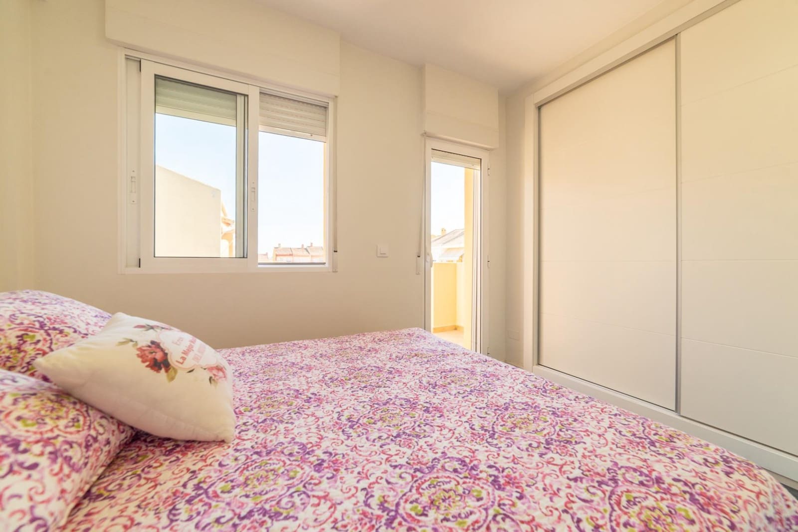 2 soverom Rekkehus til salgs i Santiago de la Ribera med svømmebasseng garasje - € 224 000 (Ref: 9955124)