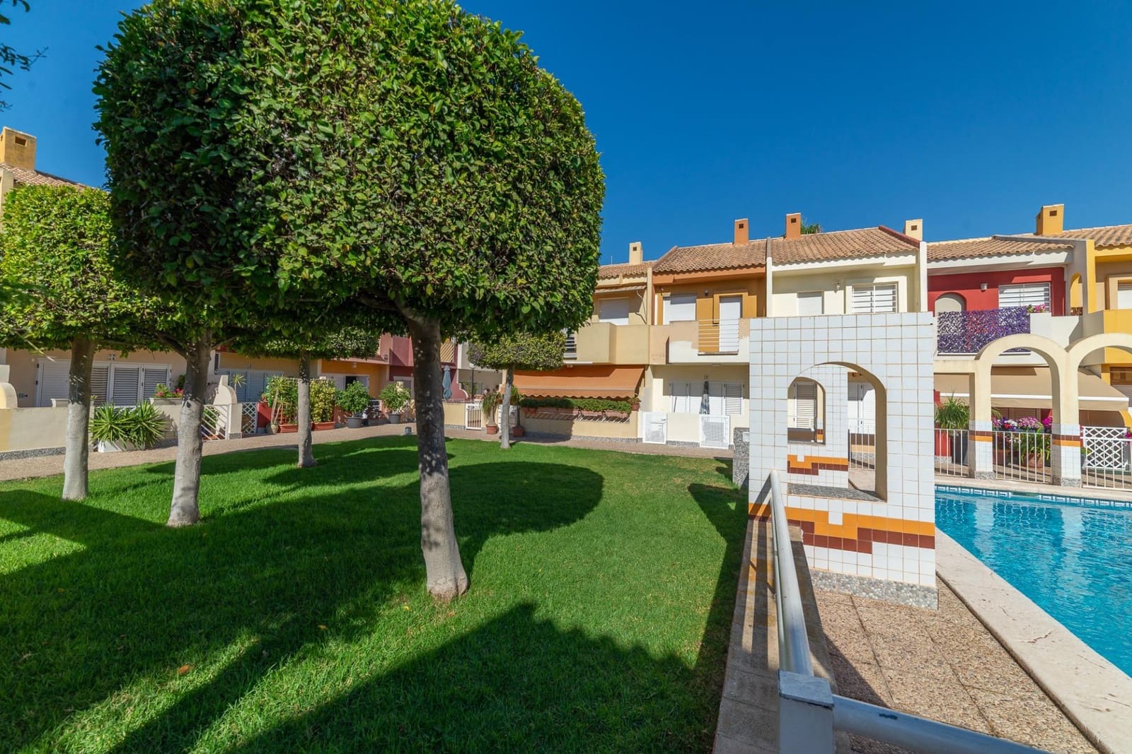 2 soverom Rekkehus til salgs i Santiago de la Ribera med svømmebasseng garasje - € 224 000 (Ref: 9955124)