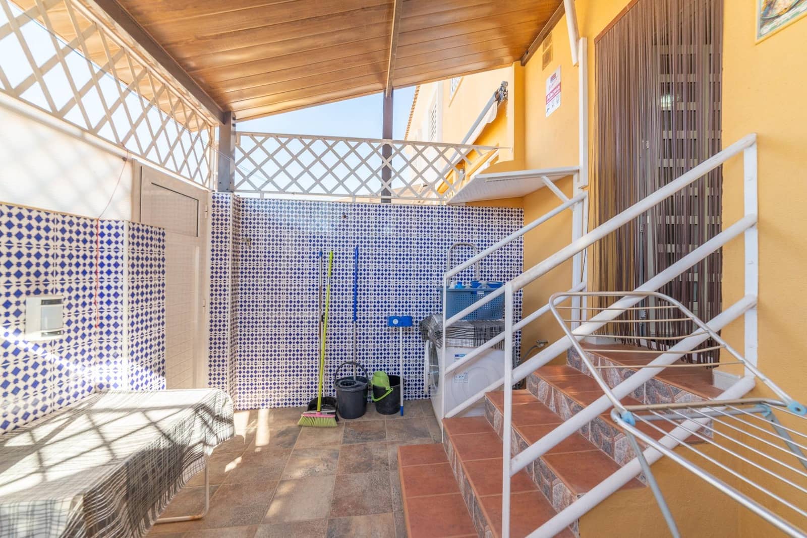 2 soverom Rekkehus til salgs i Santiago de la Ribera med svømmebasseng garasje - € 224 000 (Ref: 9955124)