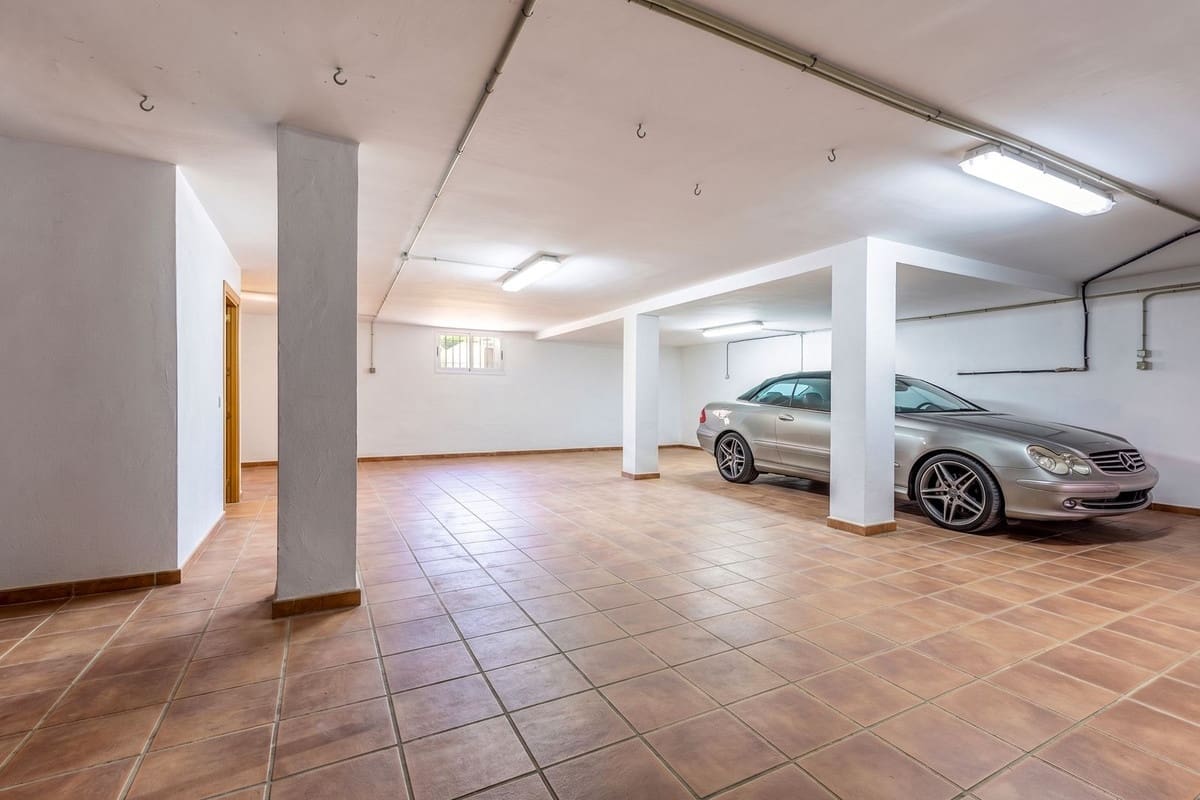 4 sovrum Villa till salu i Coin med pool garage - 745 000 € (Ref: 10009796)