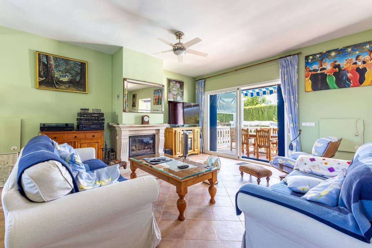 4 sovrum Villa till salu i Coin med pool garage - 745 000 € (Ref: 10009796)