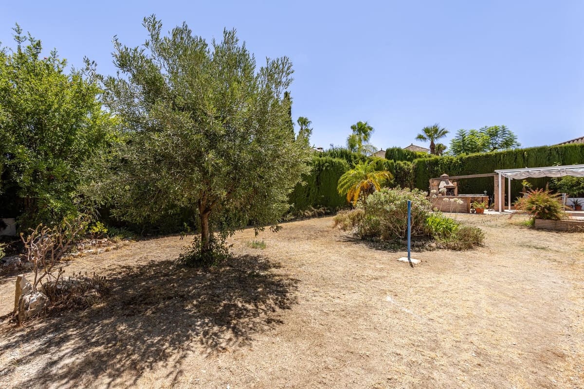 4 sovrum Villa till salu i Coin med pool garage - 745 000 € (Ref: 10009796)
