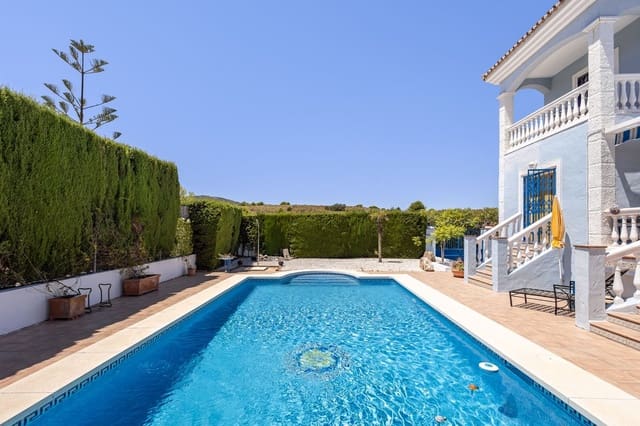 4 bedroom Villa for sale in Coín with pool garage - € 745,000 (Ref: 10009796)