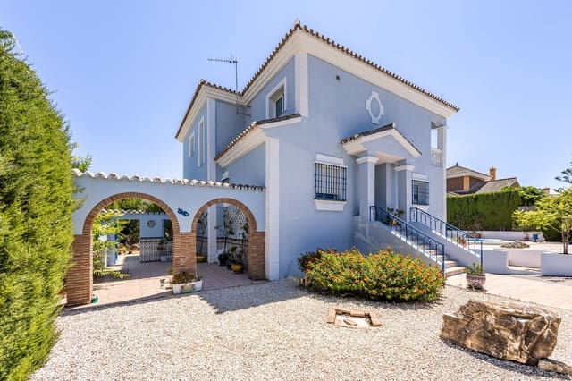 4 bedroom Villa for sale in Coín with pool garage - € 745,000 (Ref: 10009796)