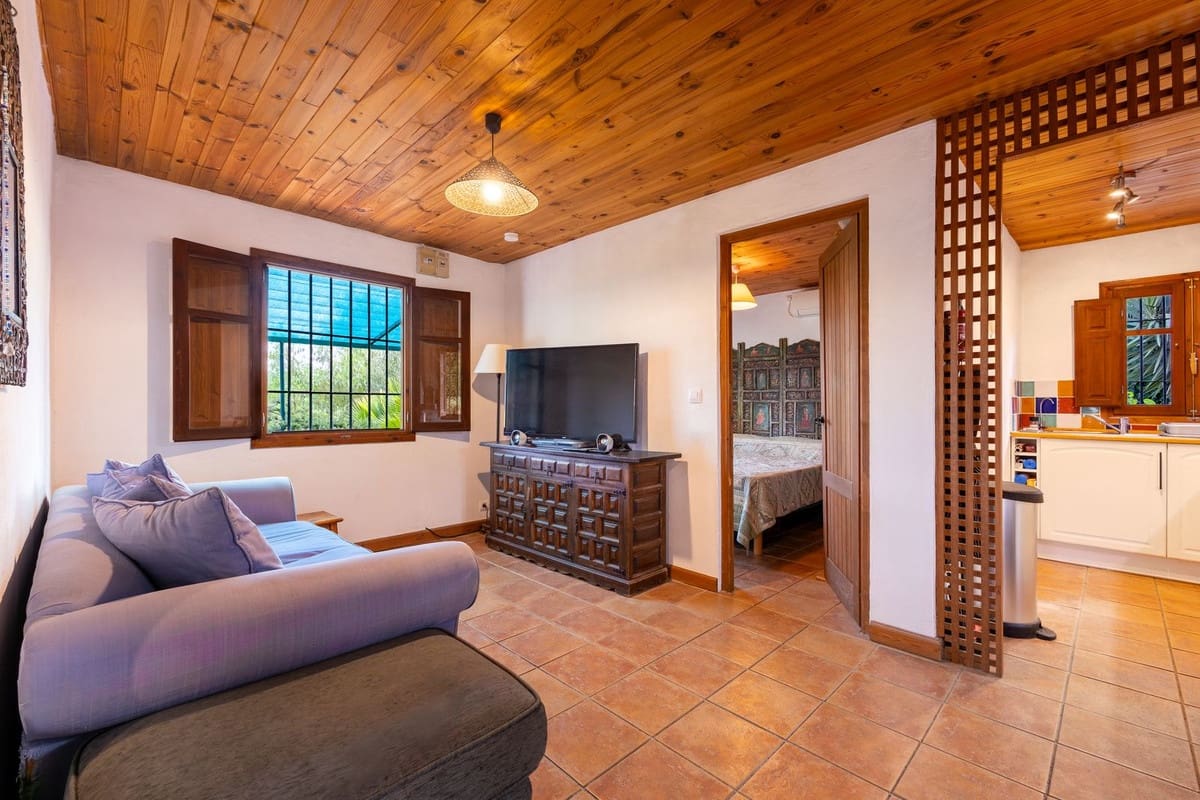 Finca/Casa Rural de 3 habitaciones en Coín en venta con piscina - 325.000 € (Ref: 10130686)