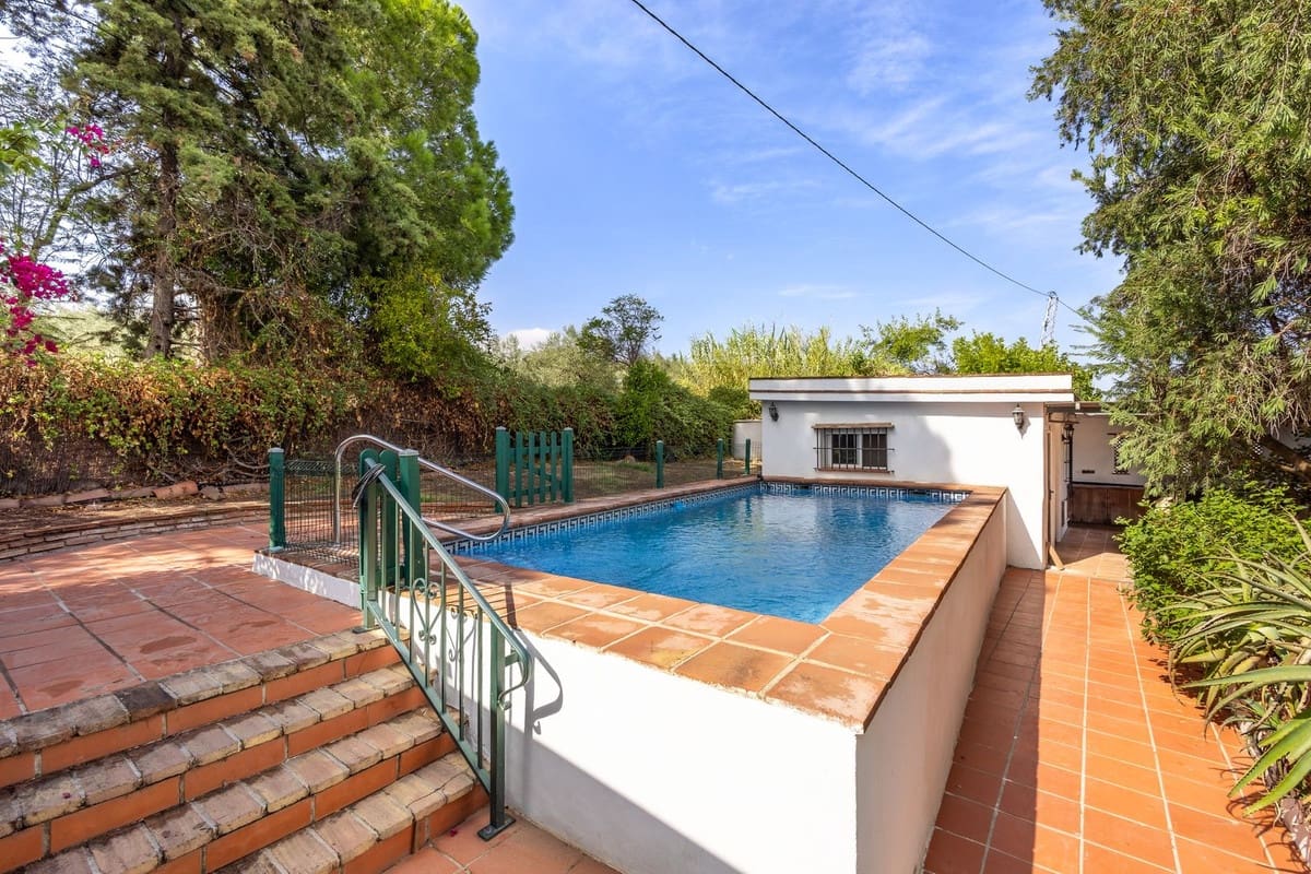 Finca/Casa Rural de 3 habitaciones en Coín en venta con piscina - 325.000 € (Ref: 10130686)