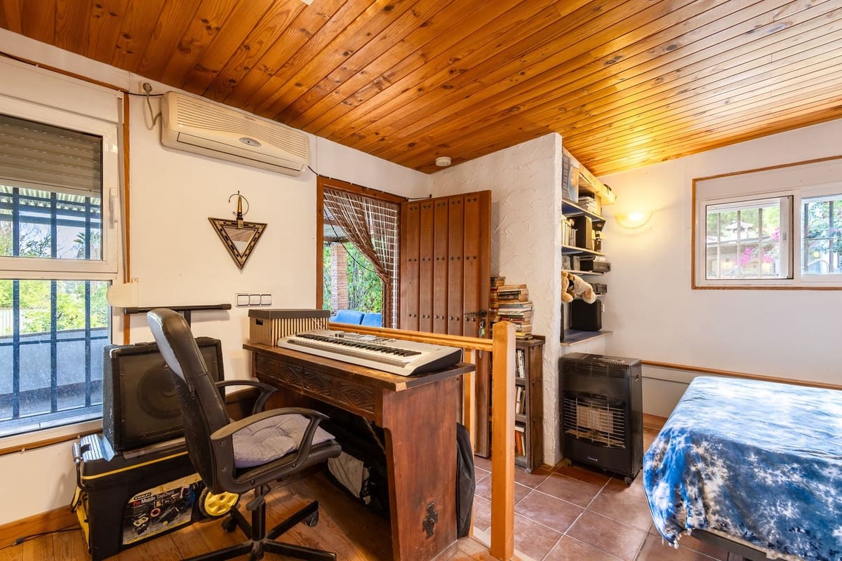 Finca/Casa Rural de 3 habitaciones en Coín en venta con piscina - 325.000 € (Ref: 10130686)