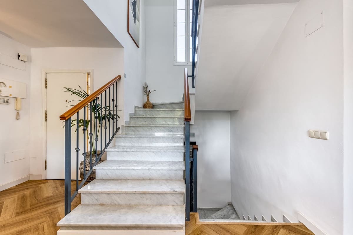4 soveværelse Byhus til salg i Alhaurin Golf med swimmingpool garage - € 685.000 (Ref: 10135075)