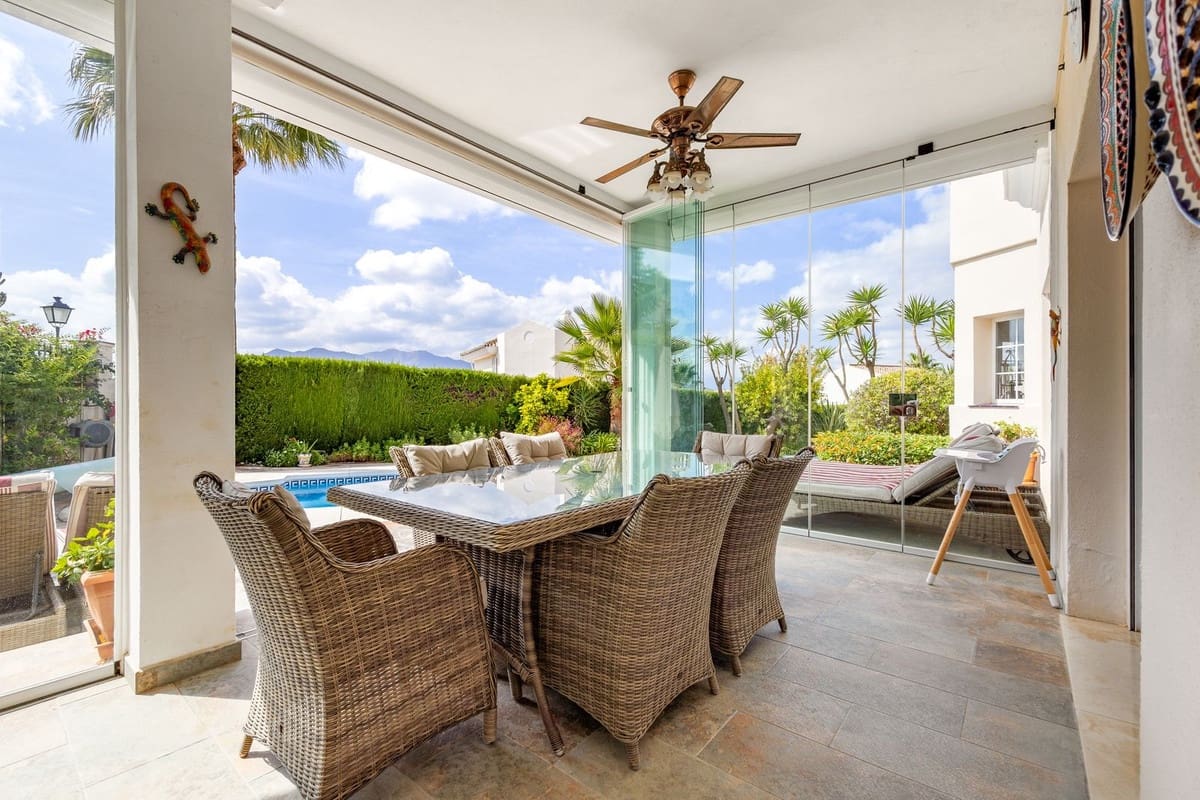 Chalet de 3 habitaciones en Alhaurín Golf en venta con piscina garaje - 845.000 € (Ref: 10136618)