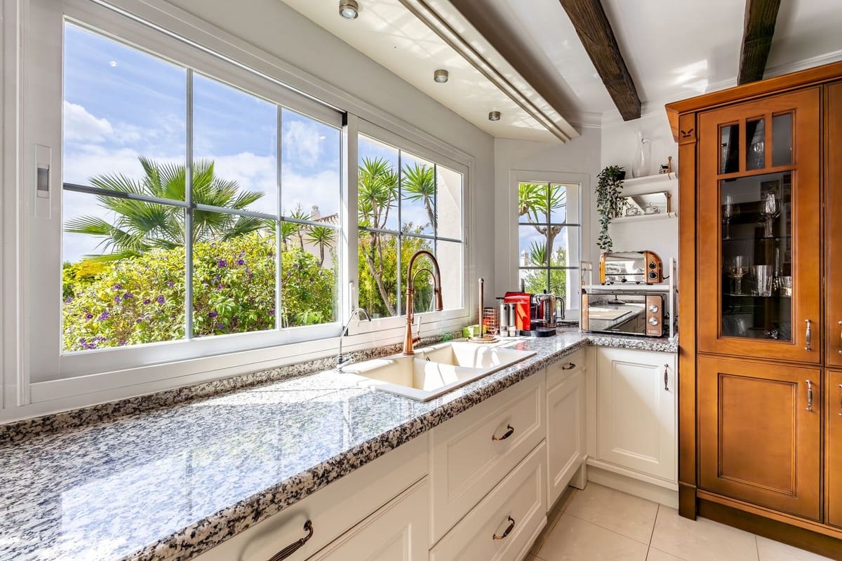 Chalet de 3 habitaciones en Alhaurín Golf en venta con piscina garaje - 845.000 € (Ref: 10136618)