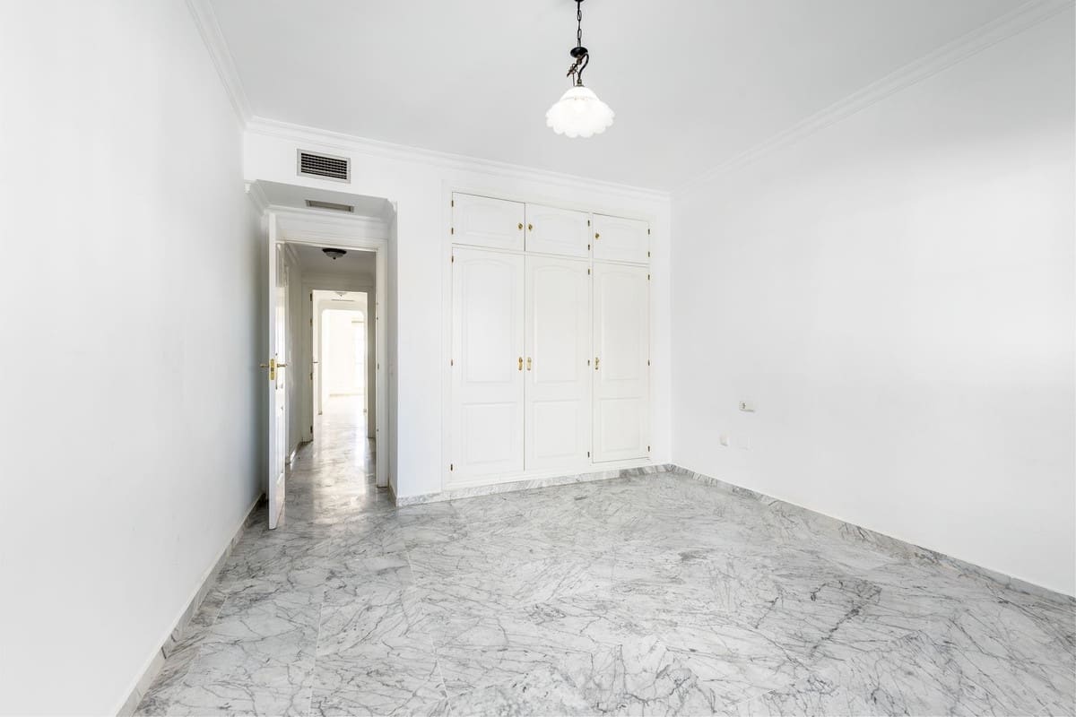 2 soveværelse Lejlighed til salg i Alhaurin Golf med swimmingpool garage - € 360.000 (Ref: 10172155)