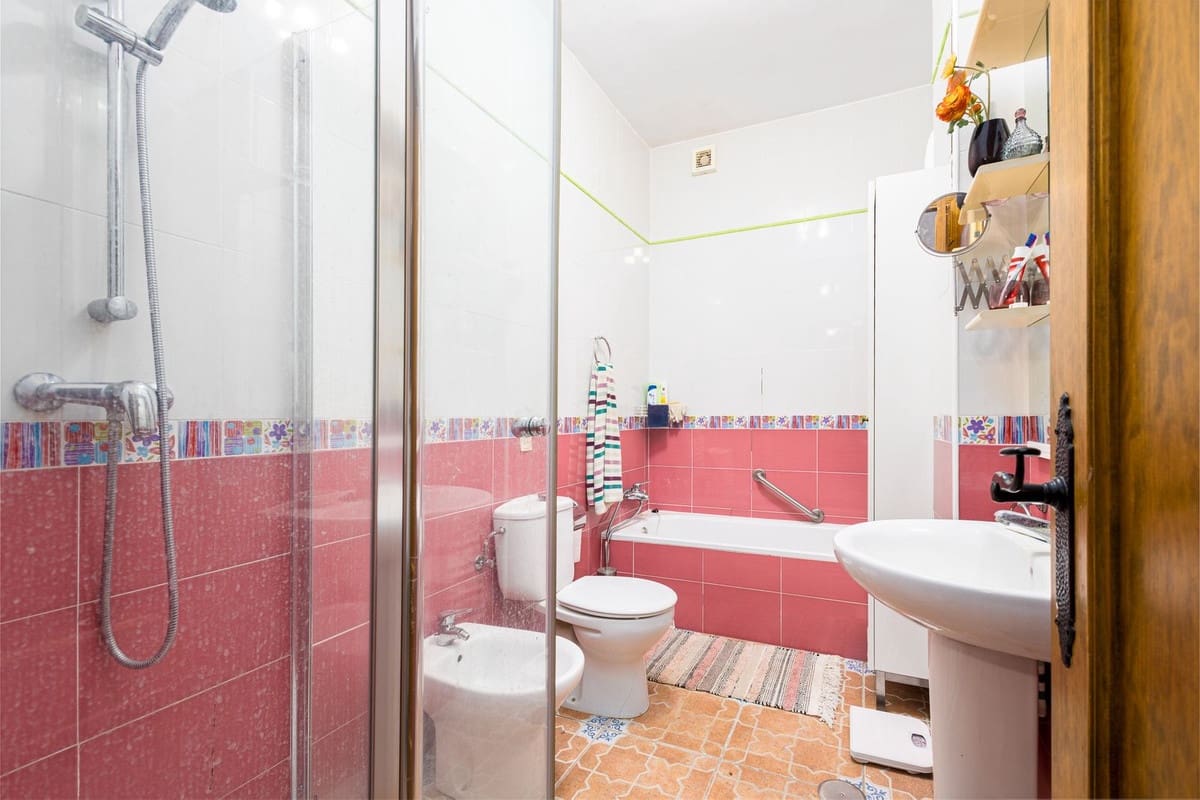3 sypialnia Willa na sprzedaż w Coin z basenem garażem - 295 000 € (Ref: 10172194)