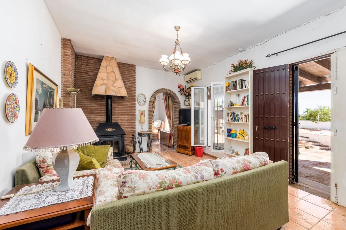 3 sypialnia Willa na sprzedaż w Coin z basenem garażem - 295 000 € (Ref: 10172194)