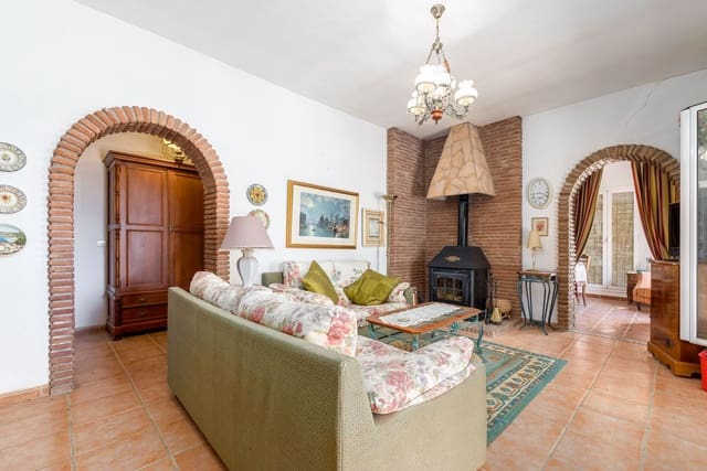 3 soverom Villa til salgs i Coín med svømmebasseng garasje - € 295 000 (Ref: 10172194)