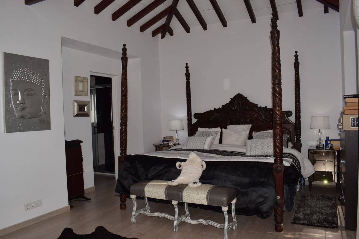 10 sovrum Finca/Hus på landet till salu i Ronda med pool - 1 500 000 € (Ref: 8835834)