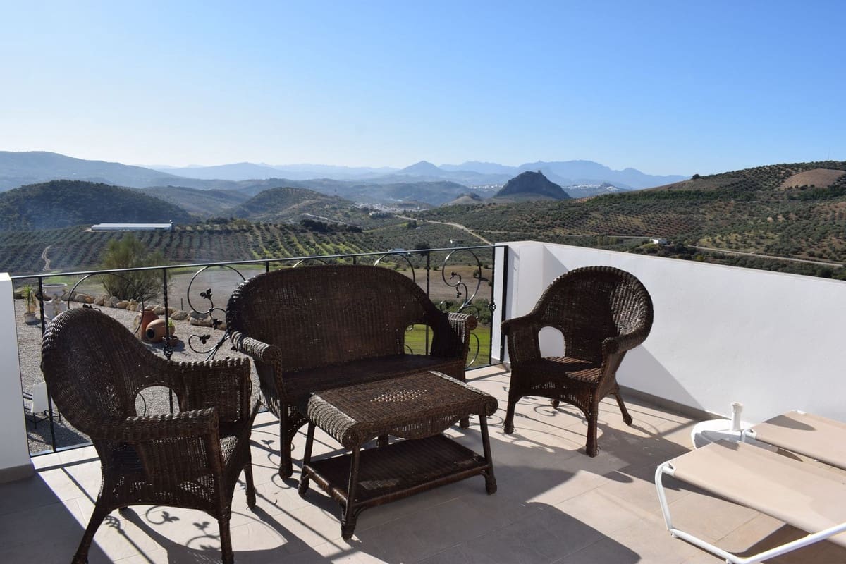 10 sovrum Finca/Hus på landet till salu i Ronda med pool - 1 500 000 € (Ref: 8835834)