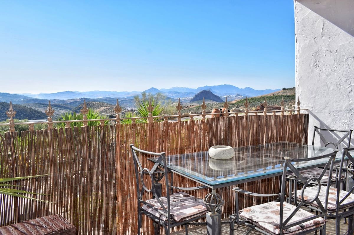 10 sovrum Finca/Hus på landet till salu i Ronda med pool - 1 500 000 € (Ref: 8835834)